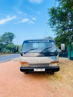Isuzu ELF 2000 Lorry (Used)