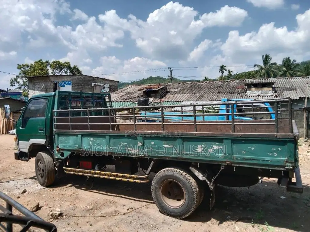 Toyota Dyna 1994 Lorry (Used)