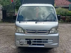 Daihatsu Hijet 2018 Lorry (Used)