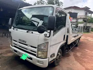 Isuzu Vehicle Carrier 2011 Lorry (Used)
