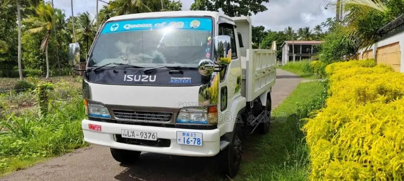 Isuzu Juston Forward 2001 Lorry (Used)