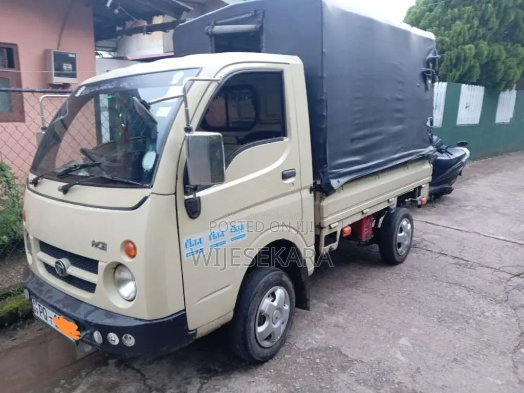 Tata Dimo Batta 2011 Lorry (Used)