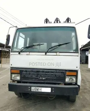 Ashok-Leyland CARGO 1614 06 Wheel 2002 Lorry (Used)