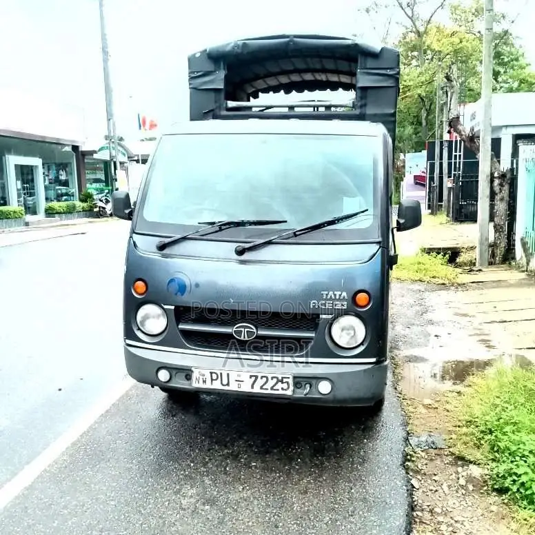 Tata Dimo Batta 2012 Lorry (Used)