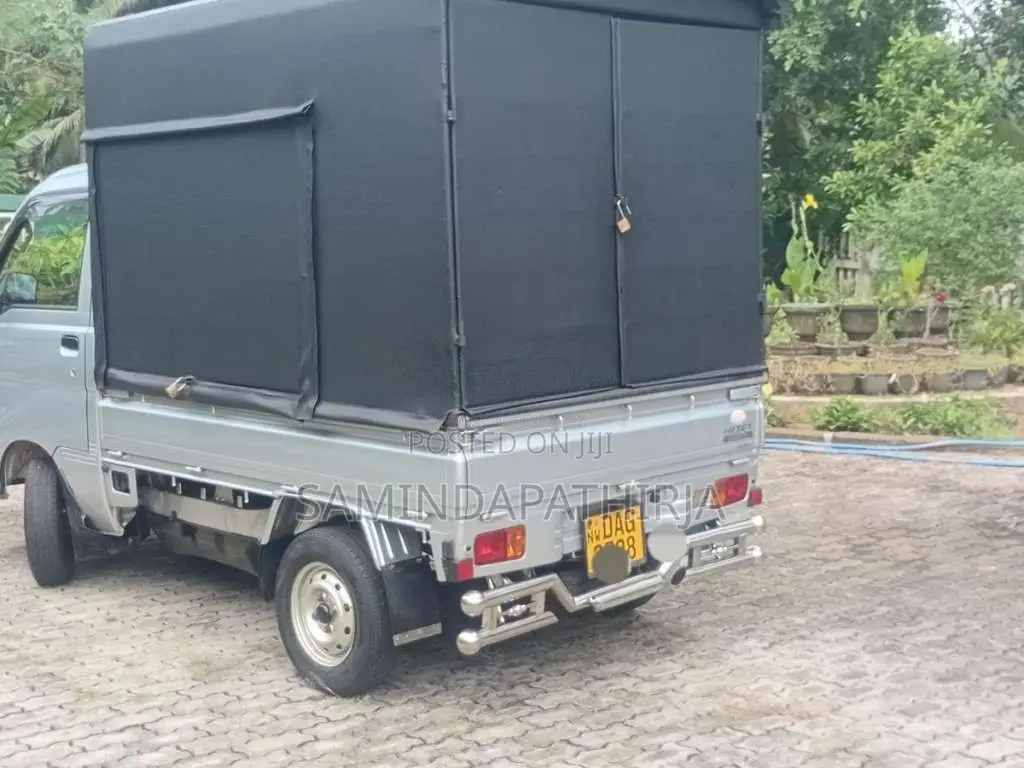 Daihatsu Hijet 2018 Lorry (Used)