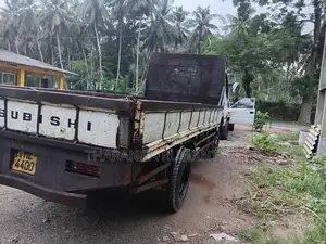 Mitsubishi Canter 2003 Lorry (Used)