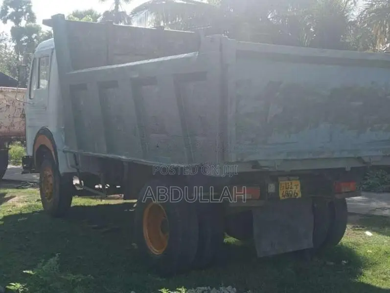 Tata 1615 2011 Lorry (Used)
