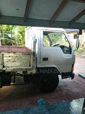 Mitsubishi Canter 1993 Lorry (Used)