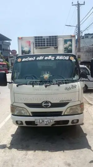 HINO Dutro 2012 Lorry (Used)