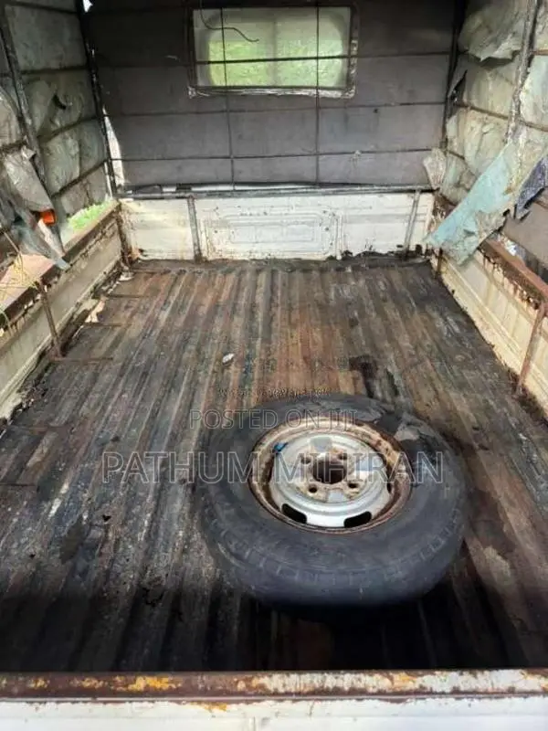 Tata Dimo Batta 2006 Lorry (Used)