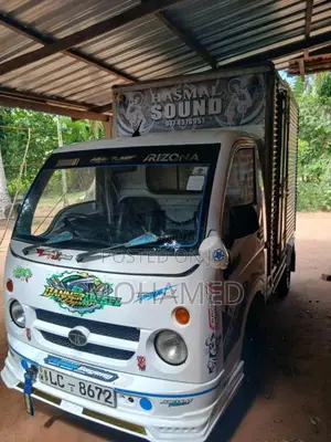 Tata Dimo Batta 2006 Lorry (Used)