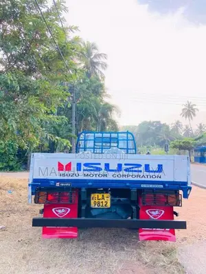 Isuzu ELF 2000 Lorry (Used)