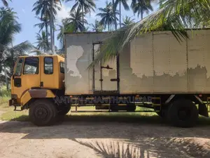 Ashok-Leyland 1618 2010 Lorry (Used)