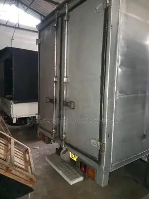 Nissan Atlas 2004 Lorry (Used)