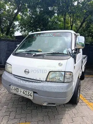 Nissan Nissan 2001 Lorry (Used)