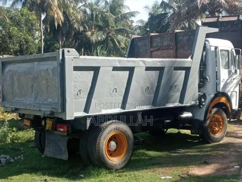 Tata 1615 2011 Lorry (Used)