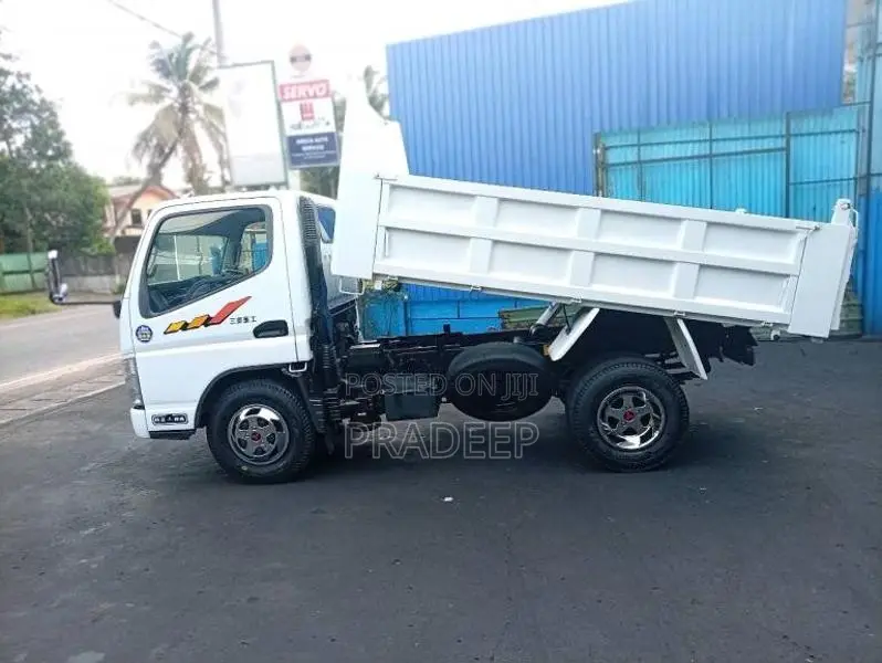 Mitsubishi Tipper 2007 Lorry (Used)