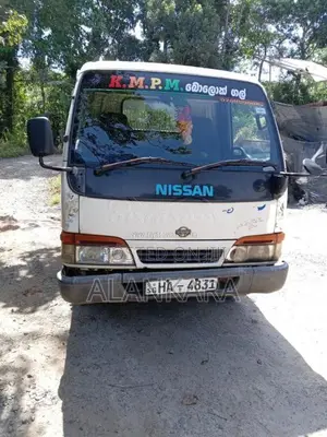Nissan Tipper 1999 Lorry (Used)