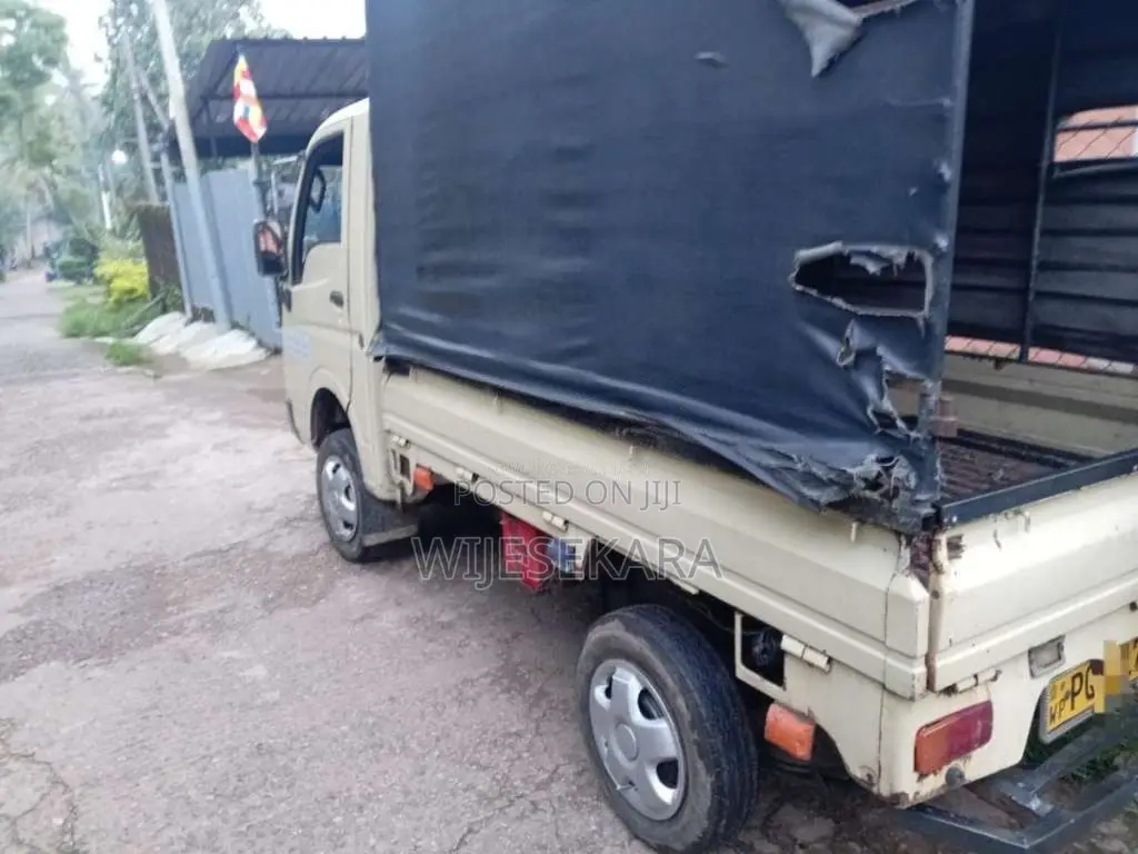 Tata Dimo Batta 2011 Lorry (Used)