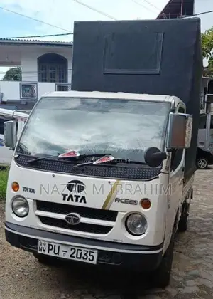 Tata Dimo Batta EX 2012 Lorry (Used)