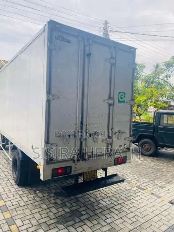 Mitsubishi Canter 2012 Lorry (Used)