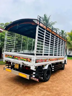 Isuzu 4hj1 2001 Lorry (Used)
