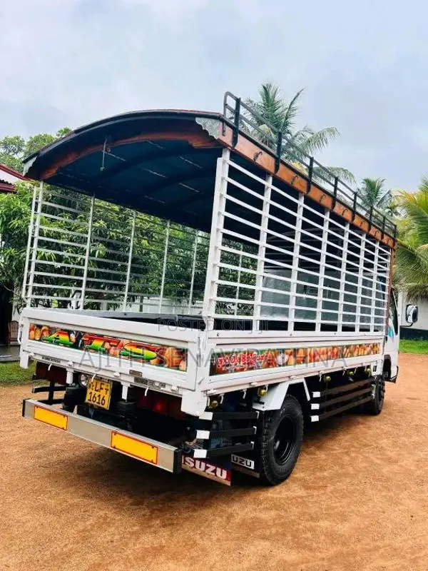 Isuzu 4hj1 2001 Lorry (Used)