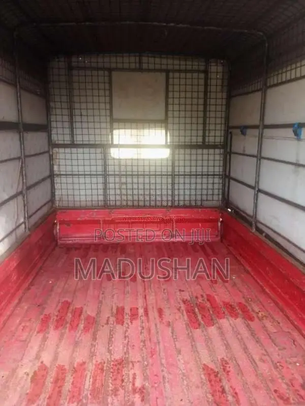 Tata Dimo Batta 2011 Lorry (Used)