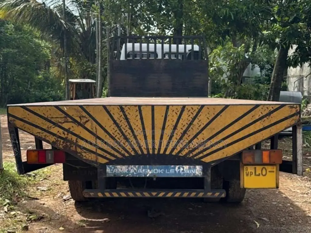 Ashok-Leyland Taurus 2518 Ten Wheel 2018 Lorry (Used)