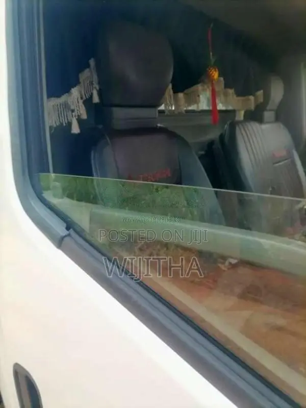Mitsubishi Canter 2001 Lorry (Used)