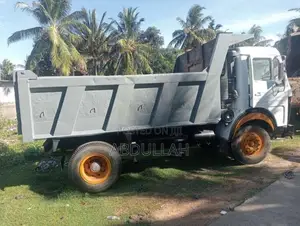 Tata 1615 2011 Lorry (Used)