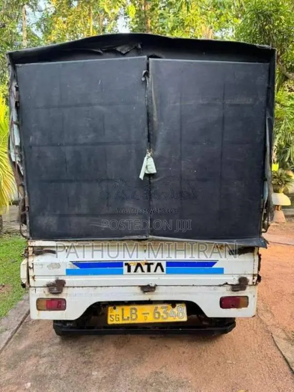 Tata Dimo Batta 2006 Lorry (Used)