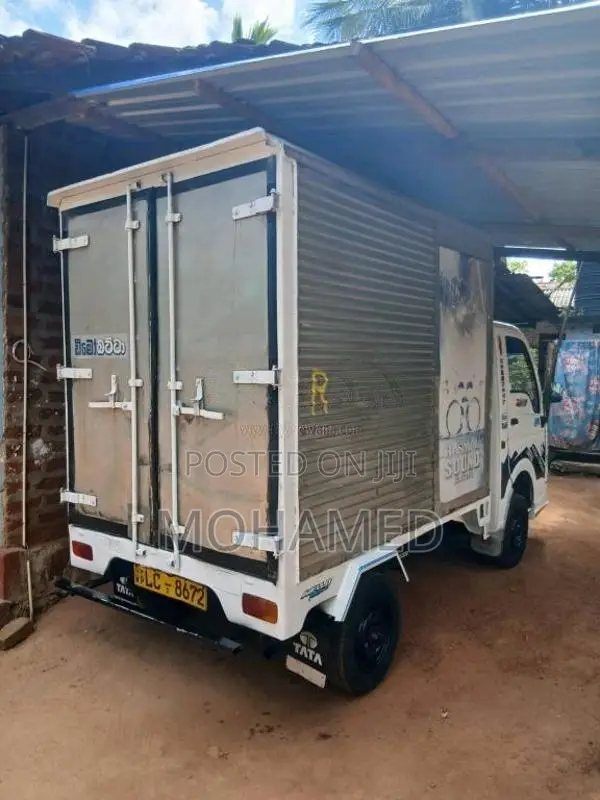 Tata Dimo Batta 2006 Lorry (Used)