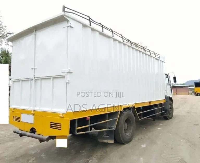 Ashok-Leyland CARGO 1614 06 Wheel 2002 Lorry (Used)