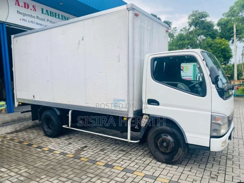 Mitsubishi Canter 2012 Lorry (Used)