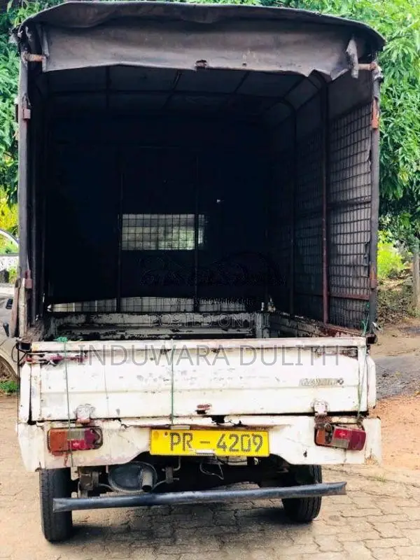 Mahindra Maxximo 2012 Lorry (Used)