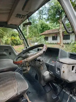 Mitsubishi Canter 1993 Lorry (Used)