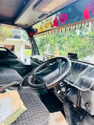 Isuzu 4hj1 2001 Lorry (Used)
