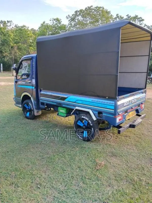 Tata Dimo Batta 2014 Lorry (Used)