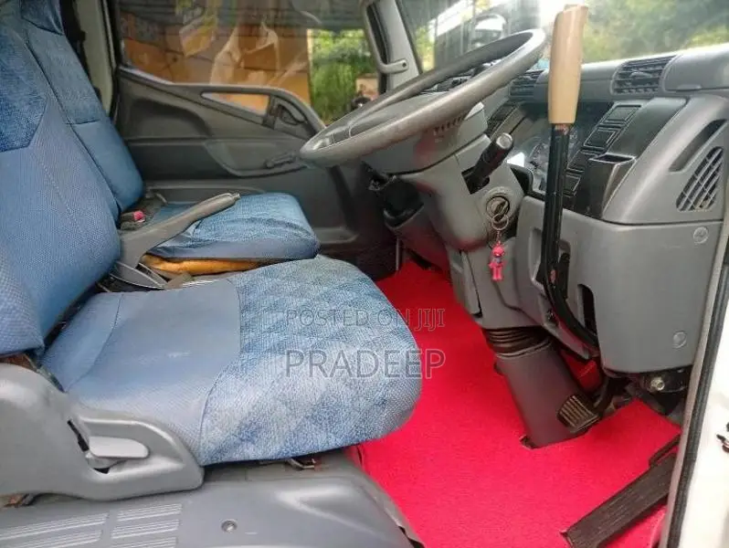 Mitsubishi Tipper 2007 Lorry (Used)
