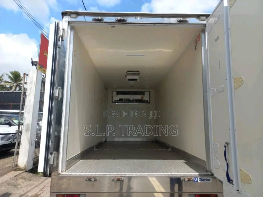 Isuzu ELF 2017 Lorry Unregistered (Recondition)