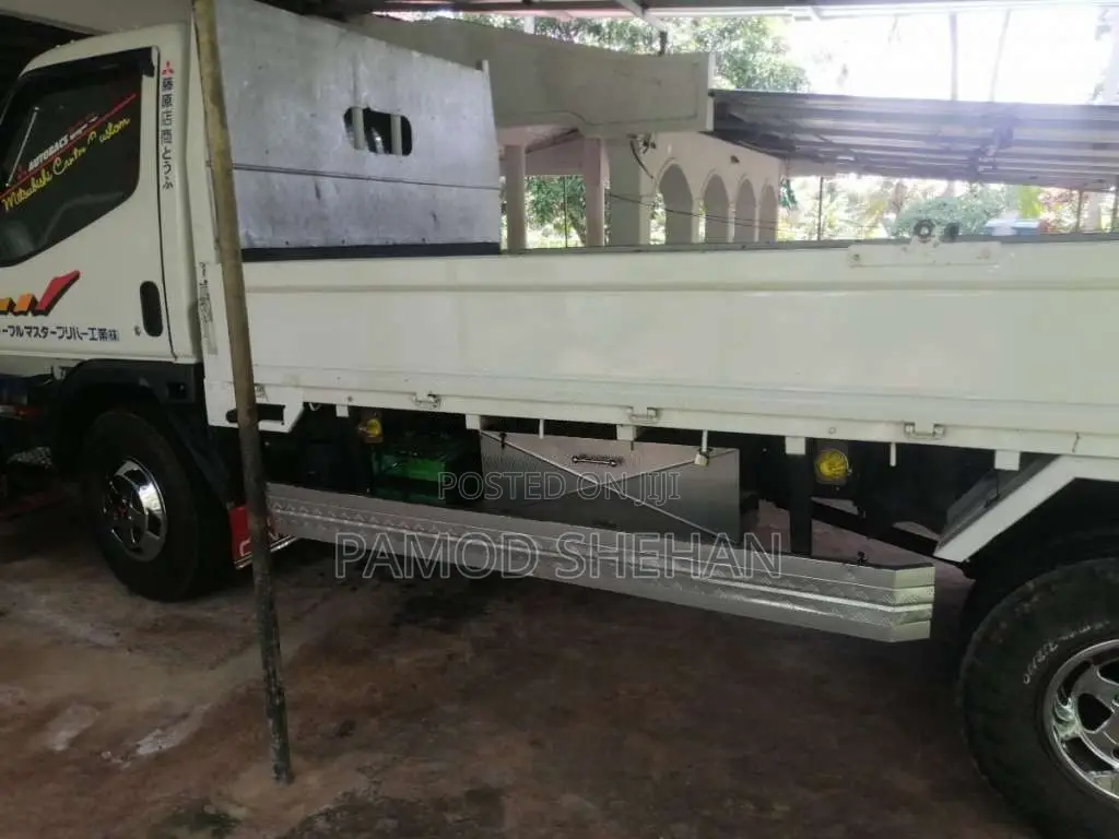 Mitsubishi Canter 1999 Lorry (Used)