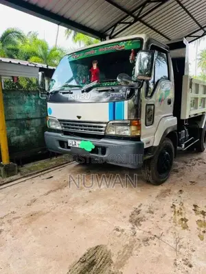 Isuzu Tipper 2000 Lorry (Used)