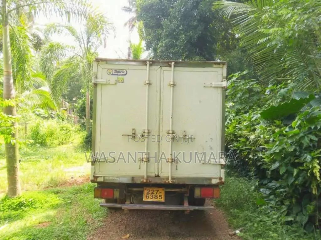 Isuzu 150 1996 Lorry (Used)