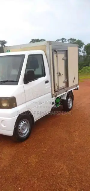 Mitsubishi U61 2001 Lorry (Used)