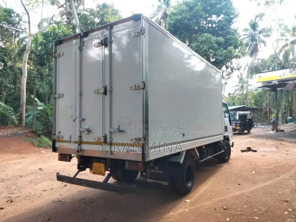 Isuzu 350 2008 Lorry (Used)