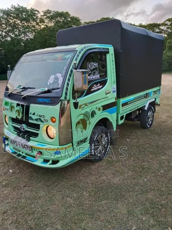 Tata Dimo Batta 2013 Lorry (Used)