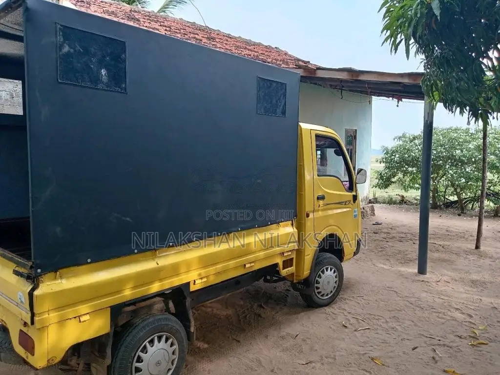 Tata Dimo Batta 2010 Lorry (Used)