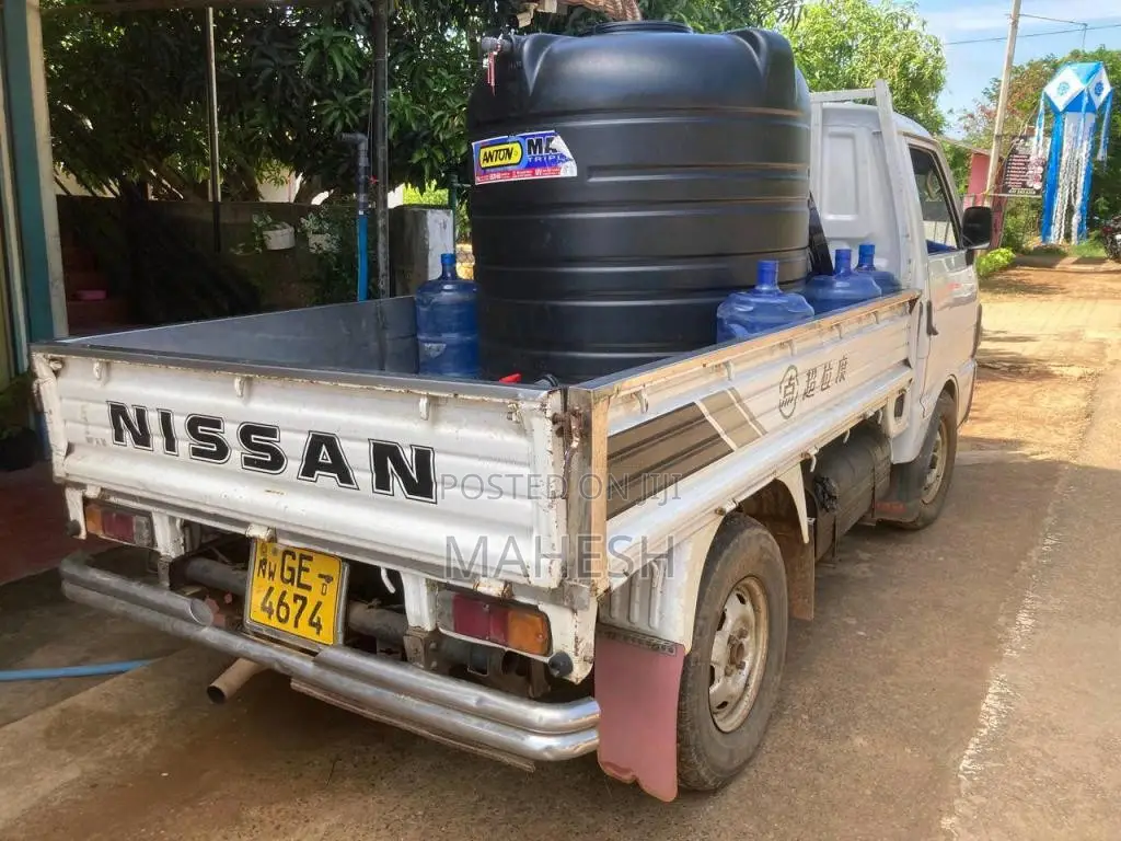 Nissan Vanette 1995 Lorry (Used)