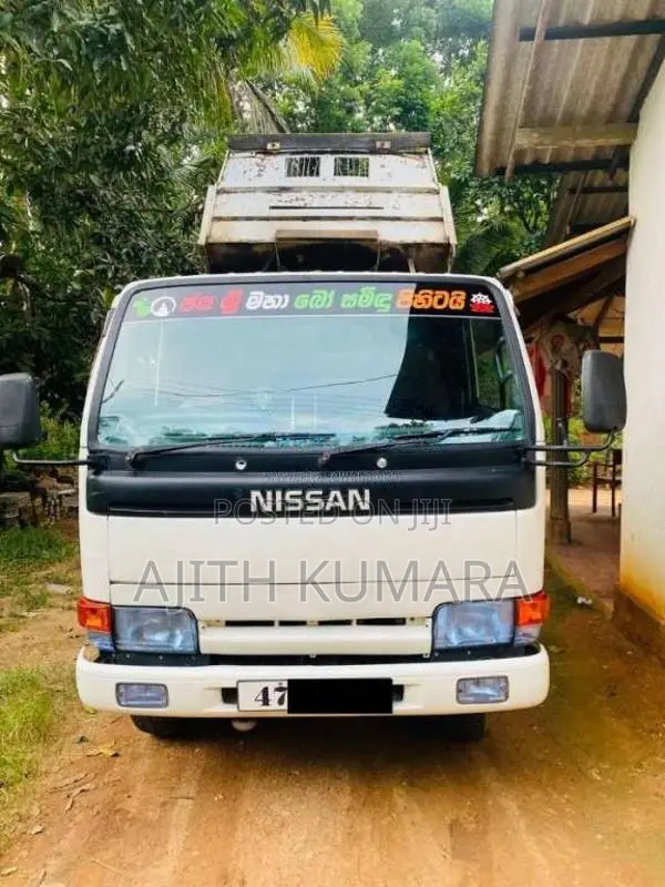 Nissan Atlas 1990 Lorry (Used)